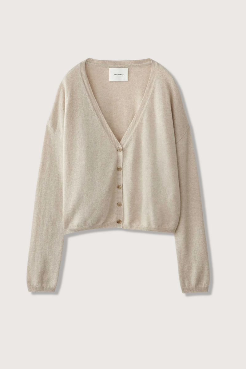 flat lay Abby Cardigan Oyster cashmere Relaxed silhouette
Dropped shoulders
Deep v-neck
Full-length sleeves