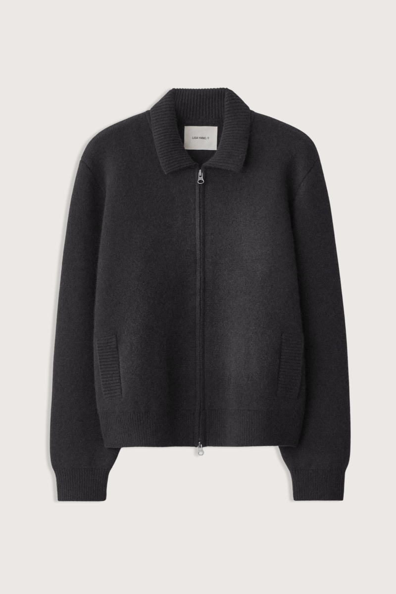 flat lay Aleya Zip Cardigan graphite Cardigan jacket
Double face cashmere
Regular fit
Hip-length silhouette
Neatly collared neckline
Full-length sleeves
Two-way zip closure
Welt pockets and ribbed trims
100% Cashmere