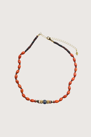 flat lay Amber 2 Necklace Handwoven necklace
Oval bambou stones, black jade, vintage African glass beads
18K gold-plated
Each piece is one of a kind
Length: 16"-18"- Adjustable
