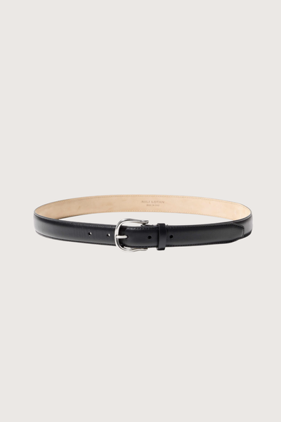 flat lay Amelia Belt black 25mm wide belt
Italian smooth leather
Lightweight suede lining in a contrasting natural hue
Bombe construction
Custom silver-tone hardware
100% Calfskin Leather