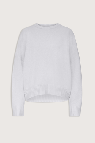 flat lay Anton Crew Cashmere Sweater Light Blue Slightly oval fit
Enveloping, effortless silhouette
Crew neck
Drop shoulders
Ribbed details
Vented cuffs
100% Cashmere