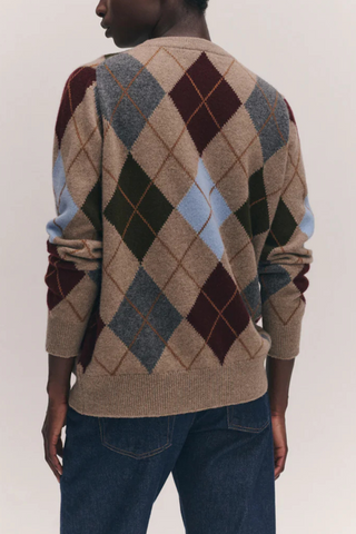 back profile model wearing Ava Argyle Slouch Natural/Burgundy  lambswool oversized fit, with a subtle slouch