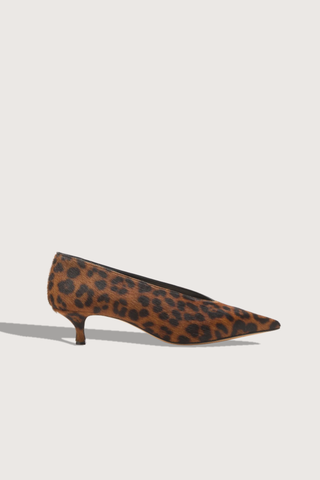 side profile Babouche Kitten Heel Leopard calf hair Pointy toe deep v cut