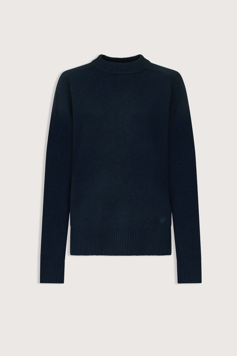 flat lay Baltra Crew Cashmere Sweater Navy Ample fit
Drop shoulders
Ribbed neckline and hem
Composition : 100% CASHMERE