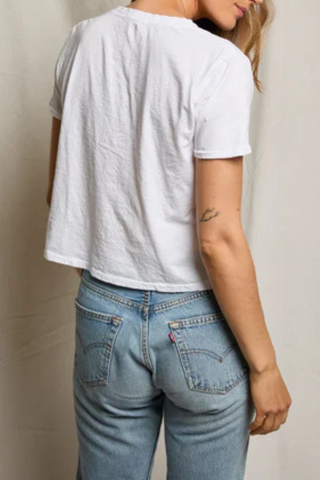 back profile model wearing Beckett Crispy Cotton V-Nk Tee White 100% Cotton
Relaxed boxy fit
V-neck silhouette