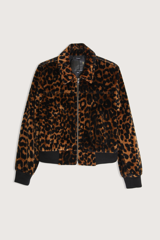 flat lay Berlin Italian Velvet Jacket leopard  brown Classic collar
Front zip
Slim fit