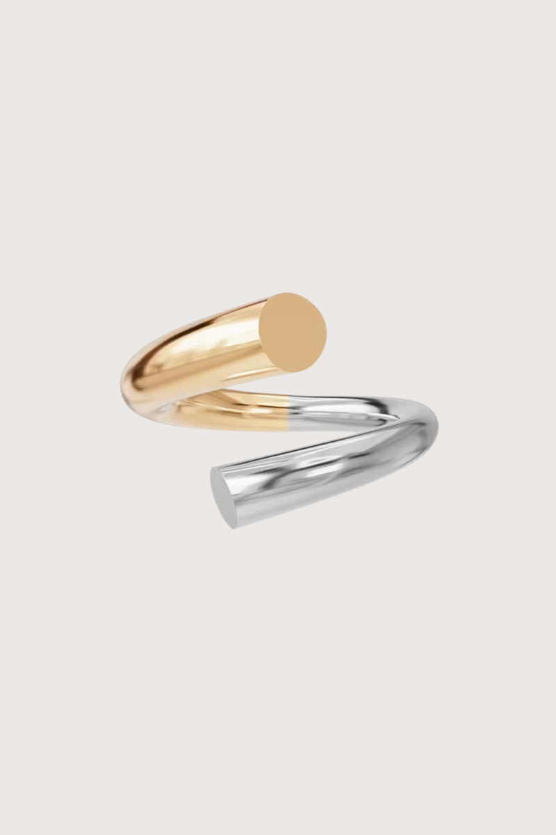 flat lay Biseau Ring Vermeil / Silver Yellow vermeil 18 karats and 925 Rhodium Plated Sterling Silver
Made in Portugal