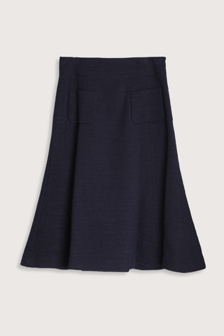 flat lay Boucle Flare Skirt Blue textured knee-length
A-line skirt
High waist
Structured fabric
Clean finish
Two front patch pockets