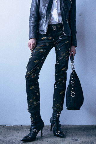 front profile model wearing Boy Straight Velvet Butterfly Pant multi black faded black base with butterfly print throughout Slim straight fit
Cropped leg
Velvet texture
92% Cotton, 8% Elastane