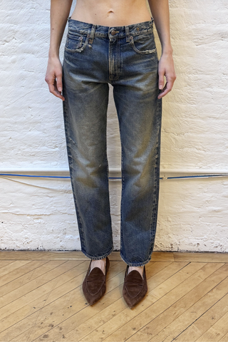 front profile model wearing Boyfriend Jean Rigid Bowery Indigo Straight-leg boyfriend fit
Turkish rigid indigo denim
Medium-Dark indigo wash
Mild wear pattern.
13 oz 100% cotton
27.17”