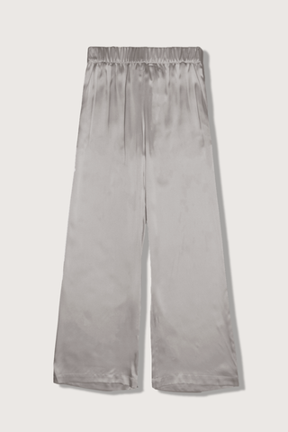 flat lay Brynn Wide Leg Silk Pant Foggy grey Side pockets
Sewn-in waistband