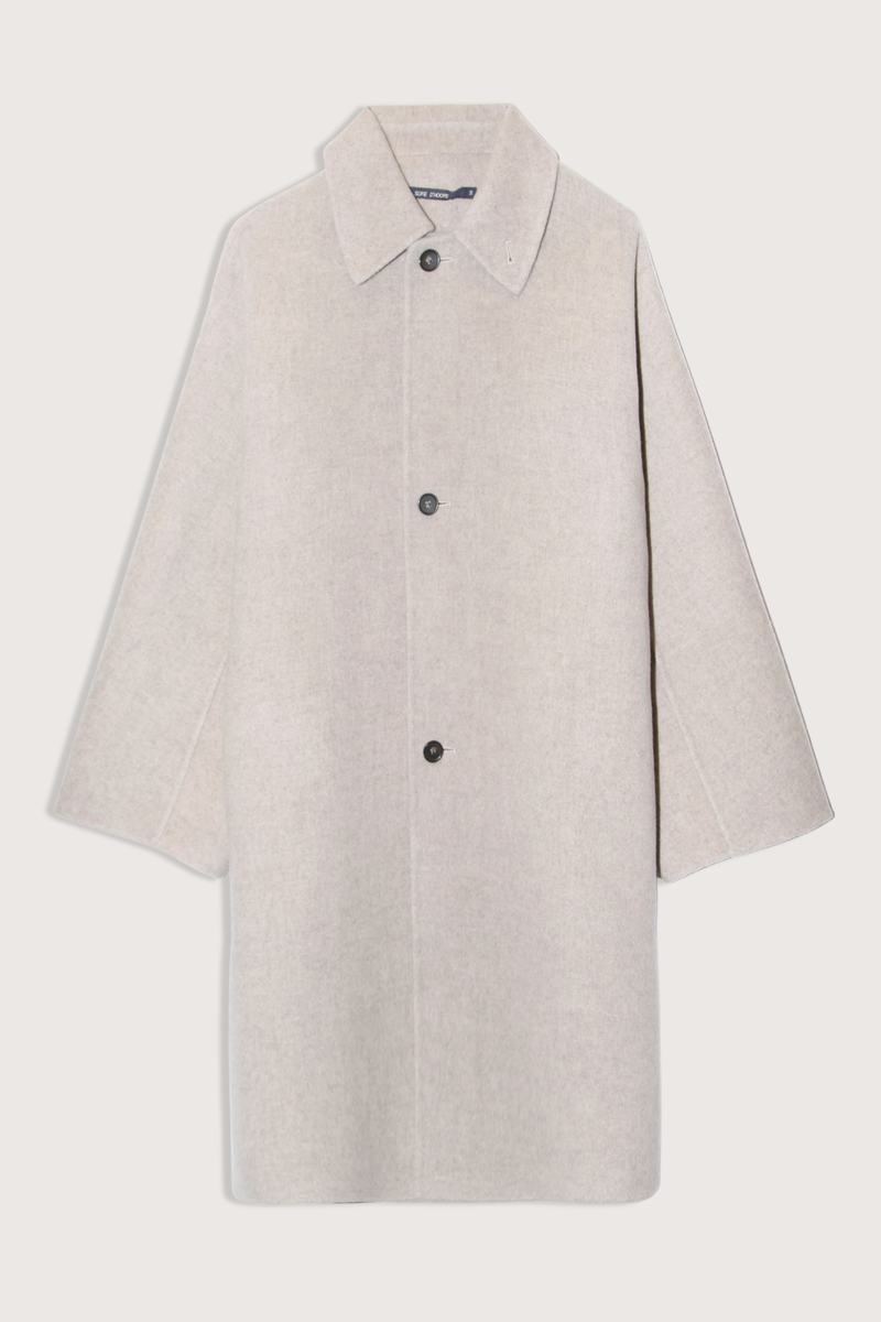 flat lay Carmine Woolen Button Front Coat cream Long coat
Oversized fit
Double-faced wool
Unlined
Dropped shoulders
Front button closure
Side pockets
100% Wool
Made in Italy