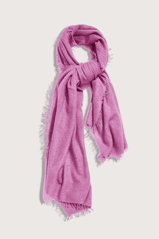 flat lay Cashmere Felted Stole Pink Rose 100% Cashmere
Handwoven
Natural Dyes
Super soft
Lightweight
Hand-fringed
Approximately 36"x80"