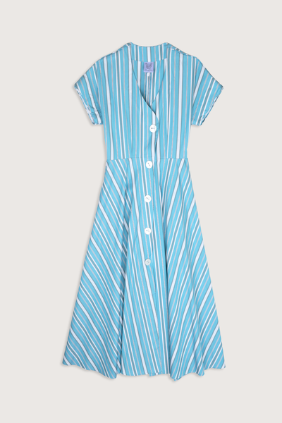 flat lay Cassandra Stripe V-Neck Dress lagoon white stripe V-neck
Short sleeve
Big button front detail
Vertical stripe&nbsp;
Midi length
100% Cotton