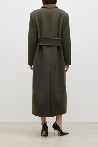 back profile model wearing Catrina Coat marsh green Tailored coat
Longline half double breasted coat
Oversized shoulder
Back vent
Half lined
Flap pockets
75% Virgin Wool 20% Polyamide 5% Cashmere