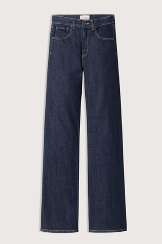 flat lay Celina Jean Indigo Rinse Classic five-pocket
Premium Japanese stretch denim
Mid-to-high-rise
Flare leg
Fits close through the waist and hips before opening into a soft elongating flare
98% Cotton, 2% Polyurethane
