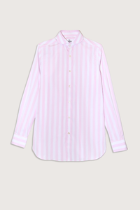 flat lay Chesmise De Garcon Shirt Straight cut - classic fit
Pink and white vertical stripe
Round collar&nbsp;
Square cuff
Medium weight
Mother of pearl
100% two-ply cotton poplin