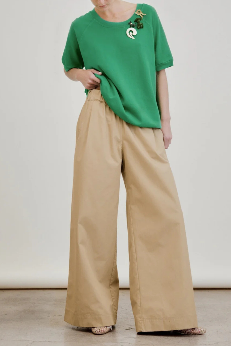 front profile model wearing Full leg
Extra length
Side pockets
Generously wide hem
Statement back pockets
Signature wide elastic waist
100% Cotton