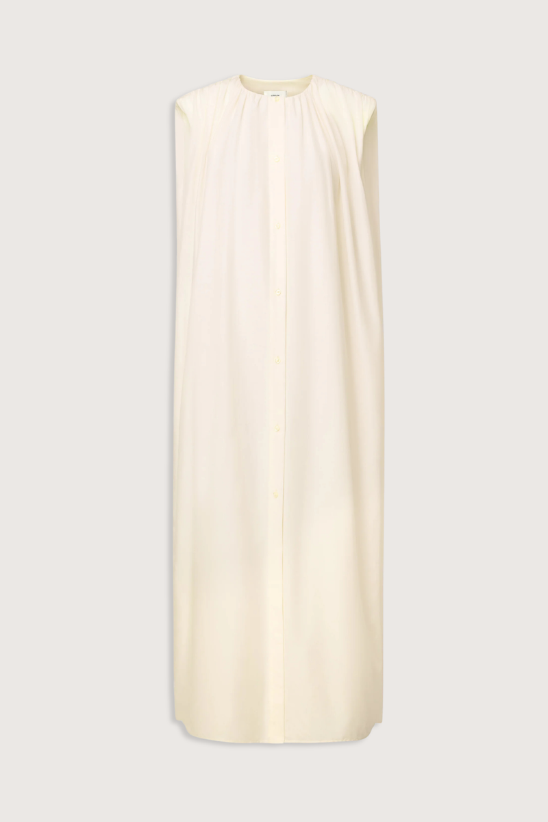flat lay Cora Gathered Dress ivory Midi dress
Flaring fit
Buttoned front opening
Crew neck
Gathered fabric at the shoulders
65% Cotton, 35% Silk Voile