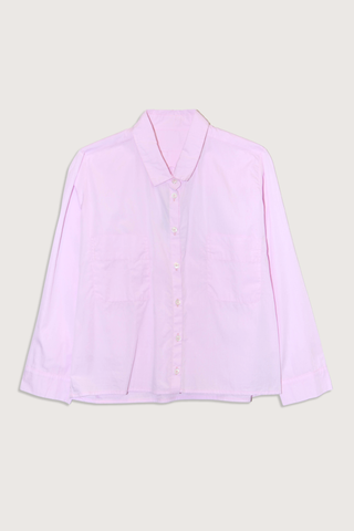 flat lay Cotton Crop Shirt With Pockets Candy pink
Front chest pocket
Button front closure
Classic collar