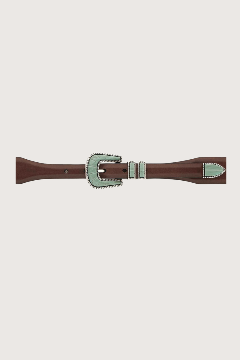 flat lay Crazy Color Calf Belt Soft Turquoise/Vintage Brown Hand-worked tapered silhouette, gradually shifting from 3.6 cm to 2 cm
Sculptural 4-piece buckle, enriched with decorative elements
4-piece hardware
Buckle: 2 cm
Height: 3.6 cm to 2 cm