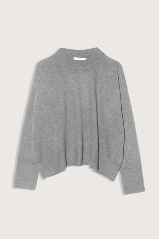 flat lay Crew Neck Long Sleeve Sweater flannel grey Wool and Cashmere Blend
Wide, boxy fit
Crewneck
Thick ribbed collar, hem and cuff