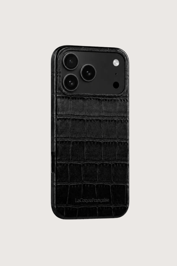back flat lay Croco Phone Case 17 ProMax / 18 ProMax Noir Protect your phone from dirt, scratches and shocks
Sleek design
Non-slip surface
Includes universal adapter with silver metal
Lightweight and slim
Vegan leather
