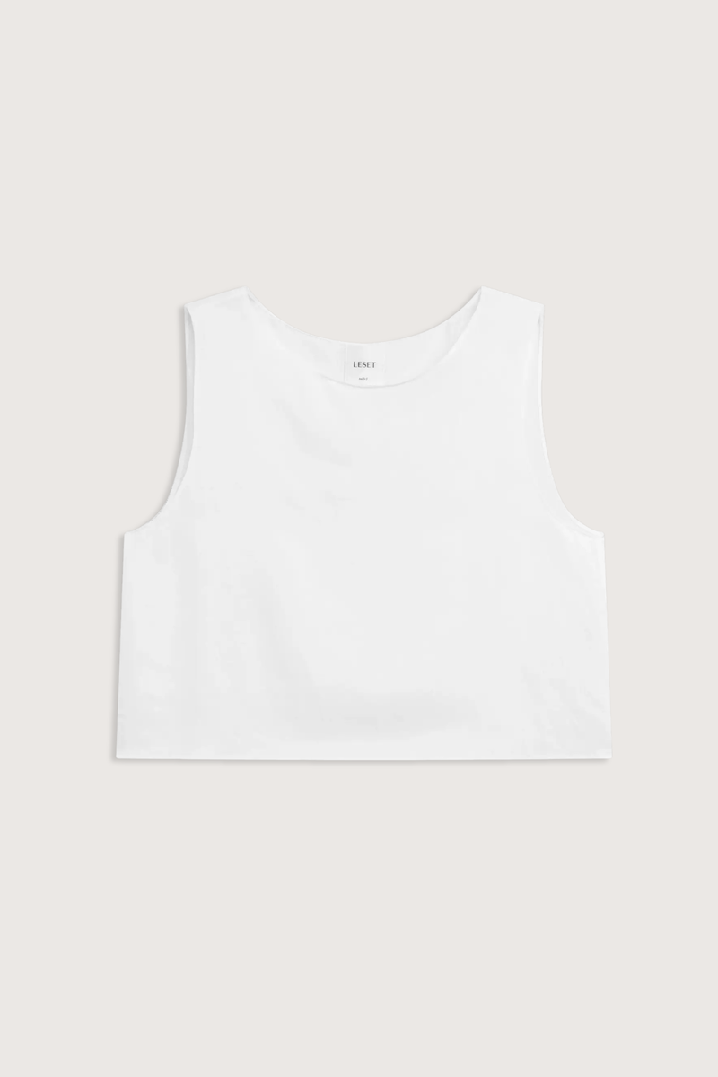 flat lay Daniel Crop Sleeveless Crew Top Cropped, boxy fit
Sleeveless
Round neckline
Medium width straps
Italian-crafted lightweight linen