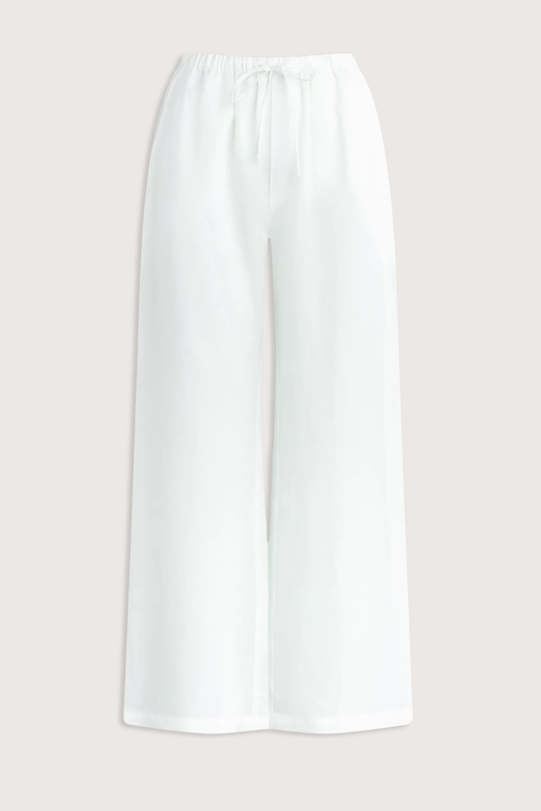 flat lay Daniel Pant parchment white Adjustable drawstring waist
Side pockets
Perfectly draped wide leg silhouette
Italian-crafted lightweight linen