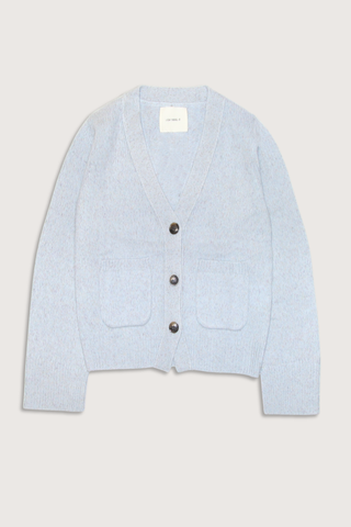 flat lay Danni Cashmere Cardigan Misty Blue Heavy knit cashmere
Relaxed fit
Deep v-neckline
Dropped shoulders
Straight wide sleeves
Patch pockets
Ribbed trims