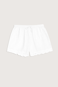 flat lay Danny Short white Superfine cotton voile
Airy shorts
Elasticized drawstring waist
Eyelet insets
Side seam
Back patch pockets
Lace-trimmed hem
Calista Cotton
100% Cotton