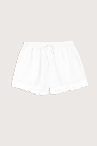flat lay Danny Short white Superfine cotton voile
Airy shorts
Elasticized drawstring waist
Eyelet insets
Side seam
Back patch pockets
Lace-trimmed hem
Calista Cotton
100% Cotton