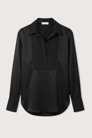 flat lay Dara Tuxedo Split Neck Silk Top black Long sleeve
Silk charmeuse
Button cuffs
Classic collar