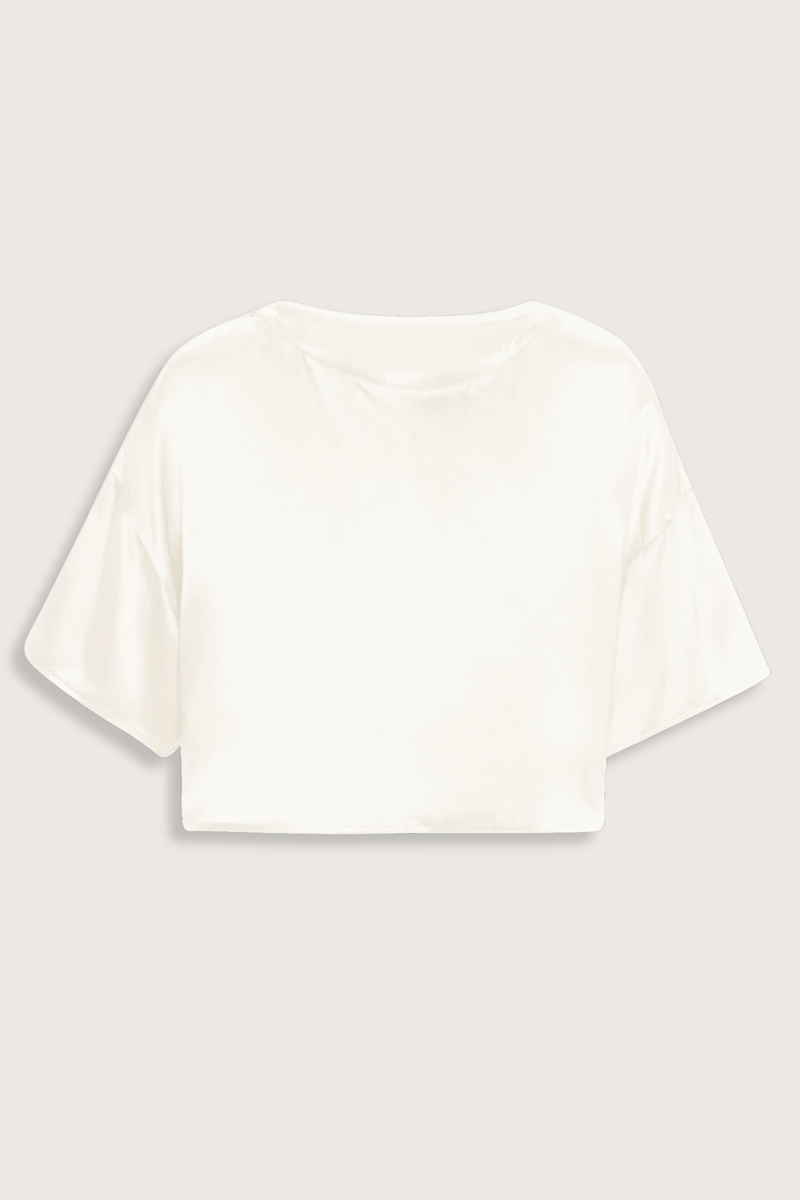 flat lay Daria Relaxed Short Sleeve Top Gardenia Relaxed fit
Wide sleeves
Slightly cropped length
Crewneck