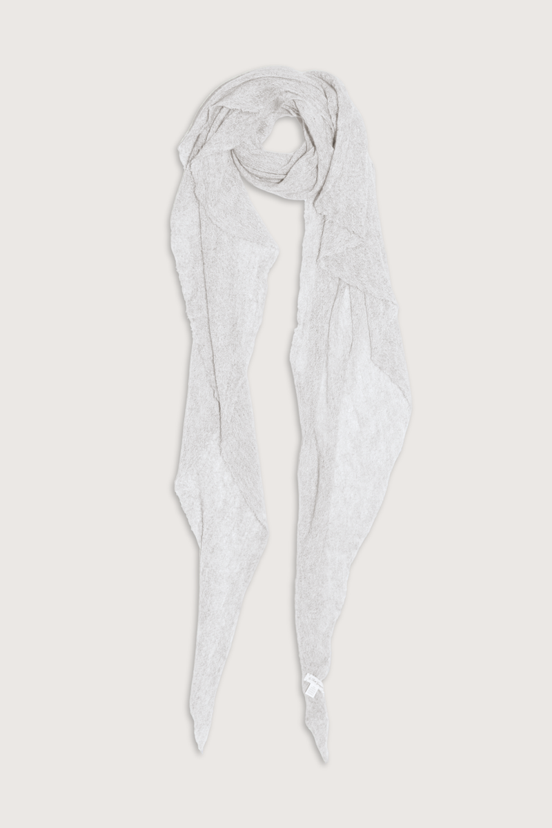 flat lay Diamond Melange Cashmere Scarf Milk white Hand-loomed
100% cashmere
Fluffy feel
No seams
Approximately 78"x 30"