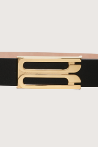 close up buckle detail for Dorian Frame Belt Black 2.5 centimeter Luxury gold plated hardware
100% Calf Leather