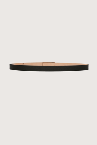 back flat lay Dorian Frame Belt Grainy Calf black silver Signature B frame silver hardware buckle
100% black nappa leather
Width 23mm