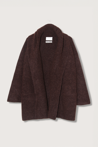 flat lay Double Face Coat Merlot brown SOFTLY FELTED
DOUBLE FACE KNIT
OVERSIZE PATCH POCKETS
DEEP SHAWL COLLAR