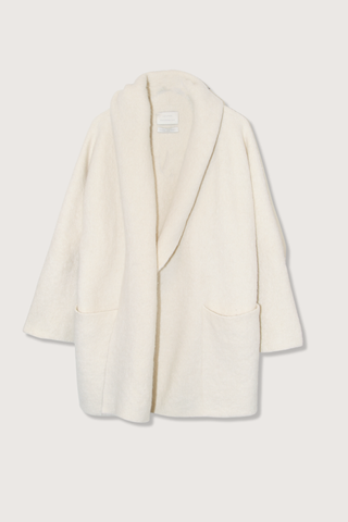 flat lay Double Face Coat Raw White alpaca merino wool DOUBLE FACE KNIT
OVERSIZE PATCH POCKETS
DEEP SHAWL COLLAR