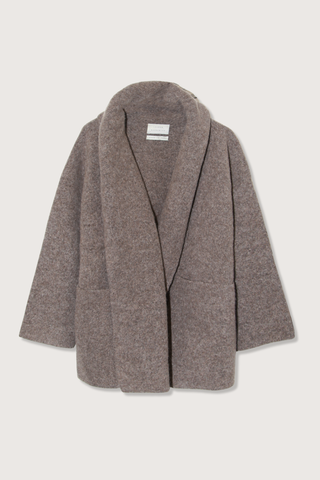 flat lay Double Face Coat Walnut alpaca merino wool DOUBLE FACE KNIT
OVERSIZE PATCH POCKETS
DEEP SHAWL COLLAR