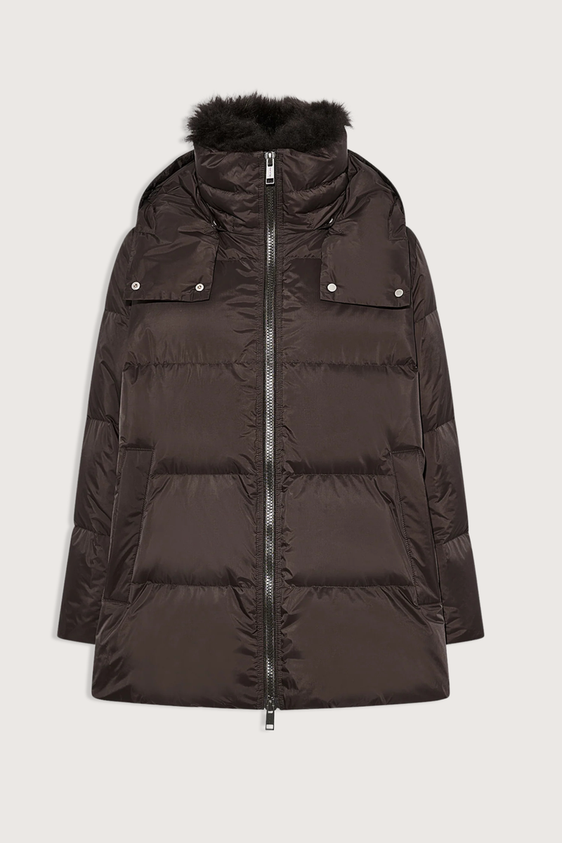 flat lay Doudoune Down Parka Cold Brew brown High neck
Flared A-line shape
High quality down coat
Water and windproof technical fabric
Removable collar 
Removable hood
Front zip fastening
Thermal insulation guaranteed to resist the cold up until -10°C (14°F)
100% Long-Haired Lamb 100% Polyamide
Padding : 95% Duck Down 5% Duck Feathers