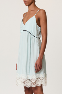 side profile model wearing Dress Light Viscose Twill / Lace morning mist Midi slip dress
Light viscose twill
V neck
Cami style upper
Lace details
100% viscose