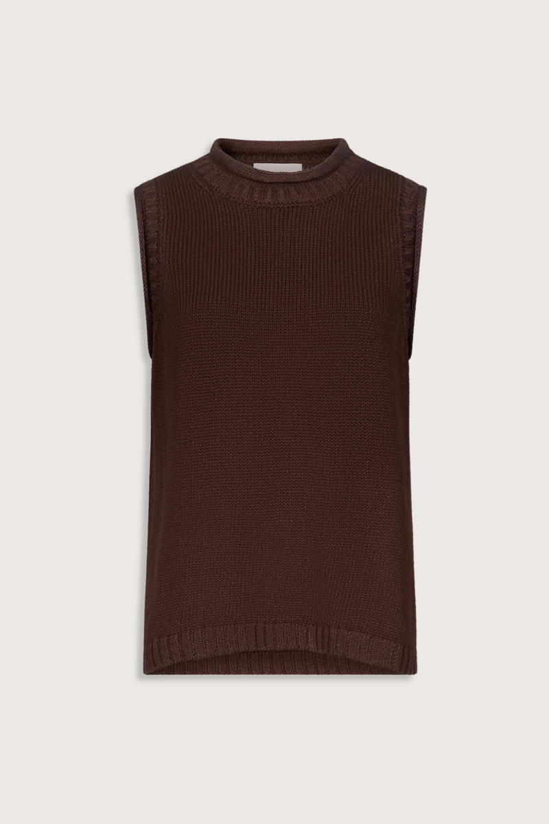 flat lay Effy Boxy Sweater Vest Dark Brown Sleeveless sweater
Boxy fit
Rolled stand collar
Ribbed details on the neckline, armholes and hem