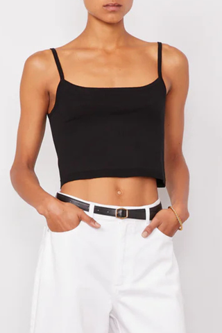 front profile model wearing Eliane Tank Cotton Cashmere Thin straps
Crop length
Scoop neck