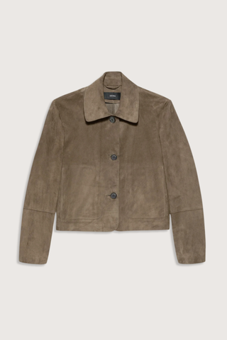 flat lay Emy Goat Suede Jacket Soil Suede button down jacket
Cropped length and detailed with horn button closure and front pockets
Fits true to size, take your normal size
Designed for a regular fit
Dropped shoulder seam