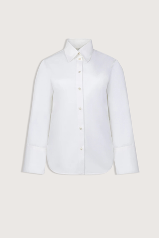 flat lay Erin Slashed Boyfriend Shirt white Loose-fit shirt
Oxford cotton
Transformative button detailing
Sleeves can be unbuttoned or undone
Button front closure