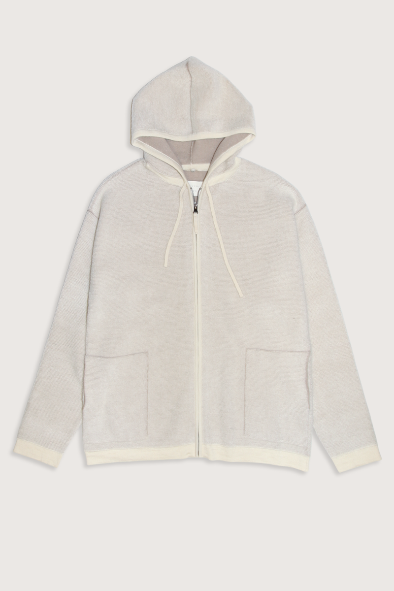 flat lay  Fine Terry Hoodie Cardigan raw white Two font pockets
Relaxed fit
Zip closure
Contrast hem and cuff