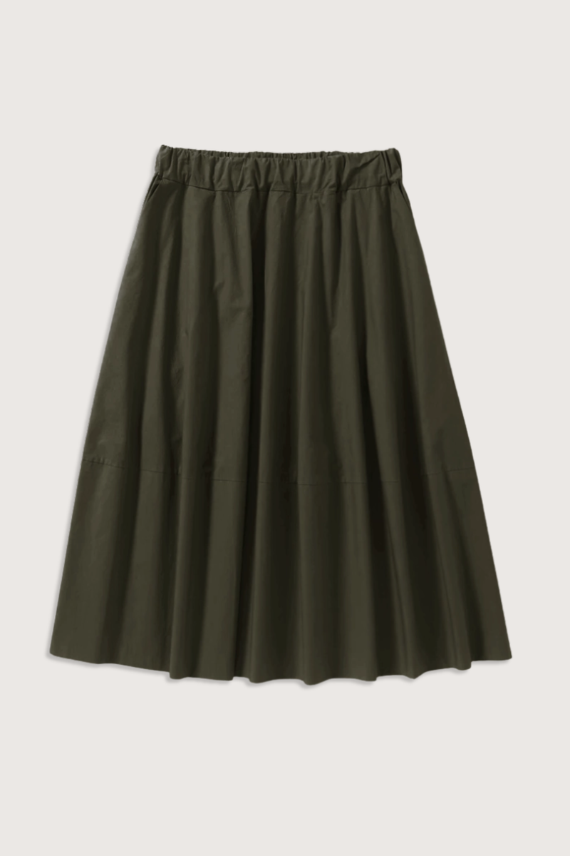 flat lay Gea Skirt Olive Elasticated Waist
A-line skirt
Side seam pockets
Relaxed fit
Midi length
100% Cotton Poplin