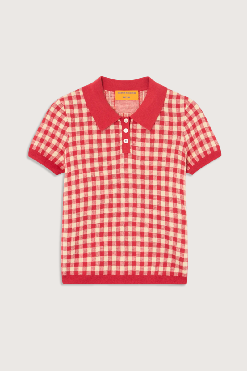 flat lay Gingham Polo scarlet red LIGHT-WEIGHT GINGHAM POLO
A SLIGHTLY MORE RELAXED FIT THAN OUR SIGNATURE SHRUNKEN POLO
RIB POLO COLLAR
THREE BUTTON HALF PLACKET CLOSURE
BACK NECK GIR BRANDING