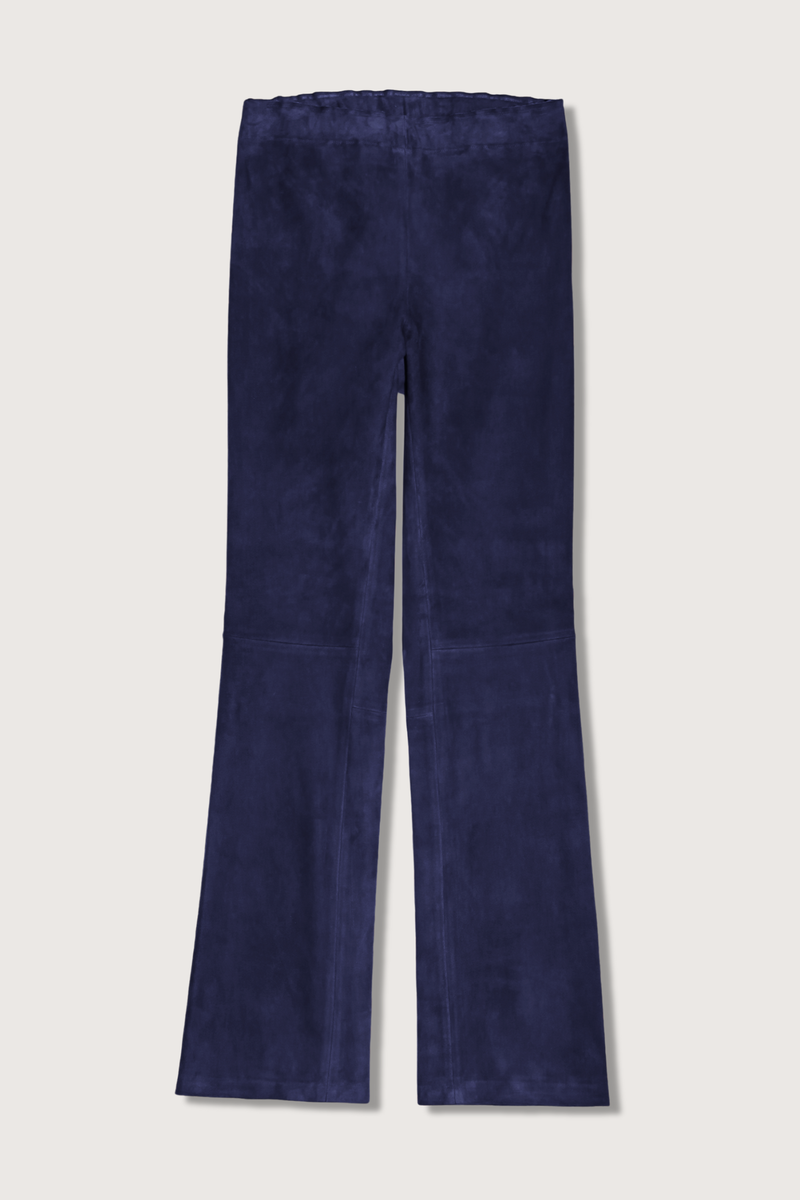 flat lay JP Twenty Suede Pant Notte navy Slim fit to the knee Flared hem bottom legs
Elastic mid-rise waist Back yoke